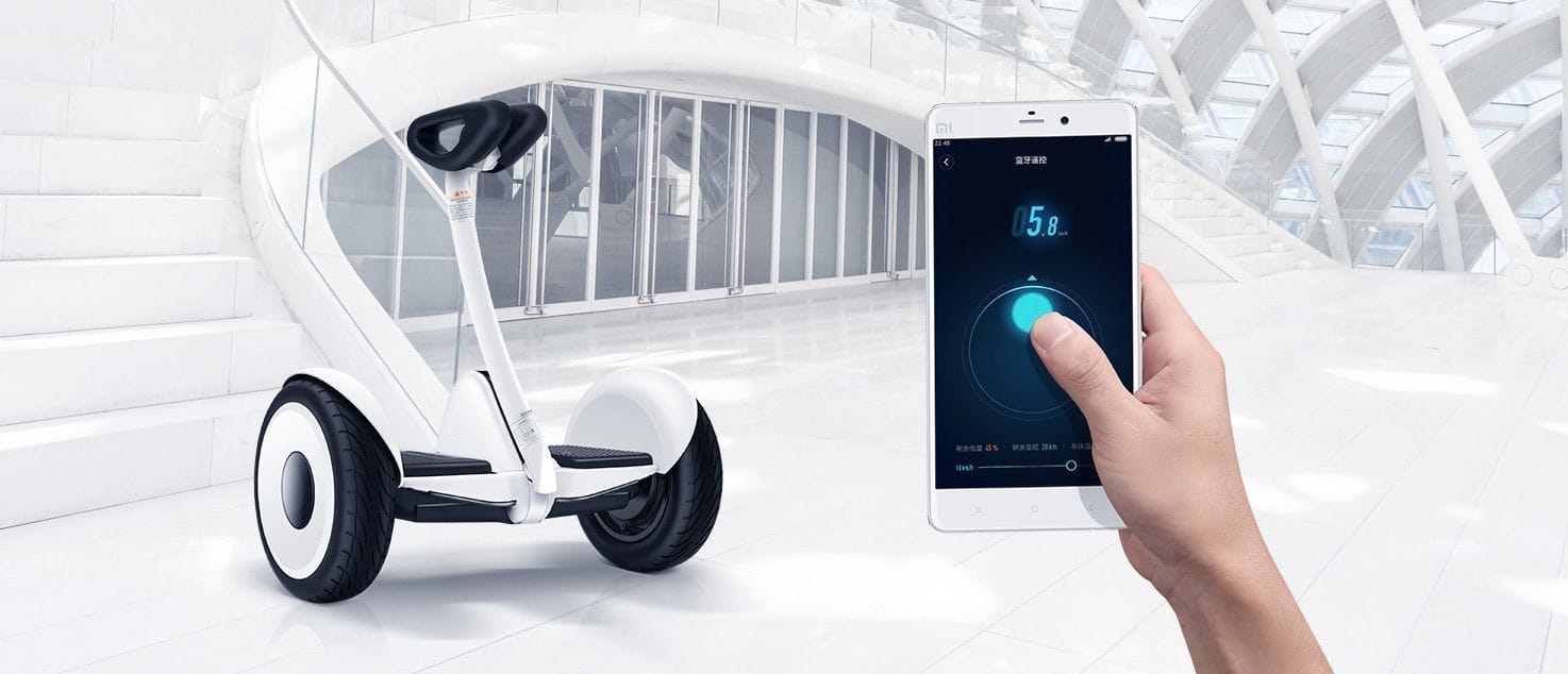 Xiaomi-hoverboard-made-with-Ninebot-and-Segway-photo-3b